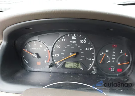 2000 Honda Accord 2.3 Lx from USA, damaged, VIN JHMCG564XYC036979